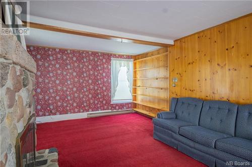 17 Herring Cove Road, Welshpool, NB - Indoor Photo Showing Living Room