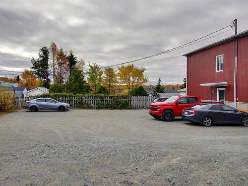 Parking - 2636 Rue Saguenay, Rouyn-Noranda, QC - Outdoor