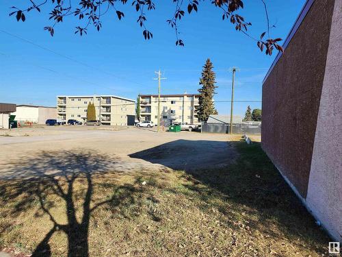 5212 52 Av, Drayton Valley, AB 