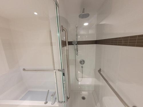 Salle de bains - 851-11 Place De La Triade, Pointe-Claire, QC - Indoor Photo Showing Bathroom