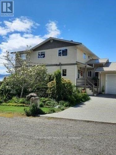 2303 Armour Road, Powell River, BC - Outdoor