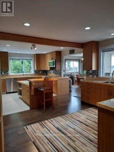2303 Armour Road, Powell River, BC - Indoor Photo Showing Kitchen