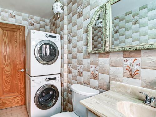 Bathroom - 6371  - 6375 Rue Dumas, Montréal (Le Sud-Ouest), QC - Indoor Photo Showing Laundry Room