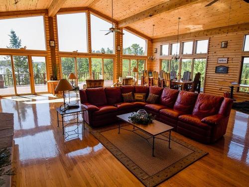 60 Marsh Bay Road, Nestor Falls, ON - Indoor Photo Showing Living Room