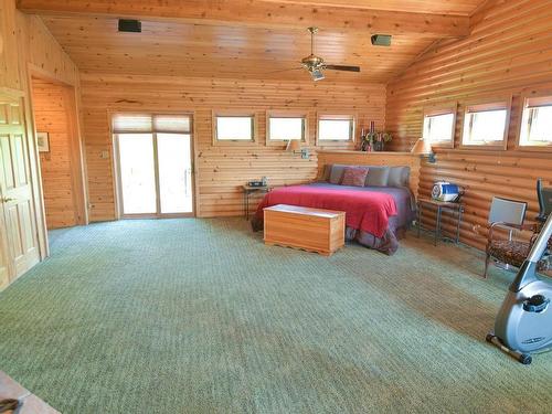 60 Marsh Bay Road, Nestor Falls, ON - Indoor Photo Showing Bedroom