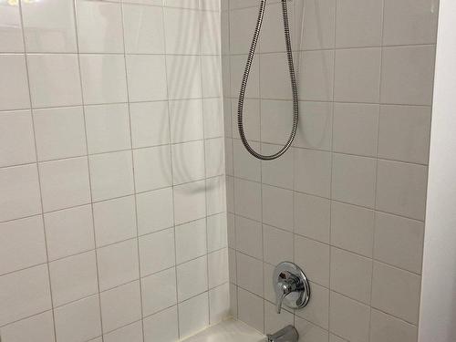 Bathroom - 635 Boul. Nobert, Longueuil (Le Vieux-Longueuil), QC - Indoor Photo Showing Bathroom