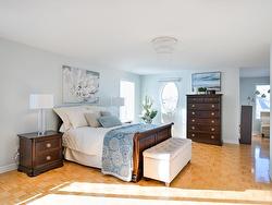 Master bedroom - 