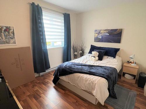 Chambre Ã Â coucher - 410  - 420 Rue De L'Anémone, Drummondville, QC - Indoor Photo Showing Bedroom
