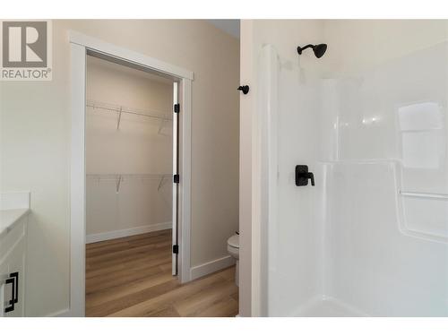 1840 10 Street Sw Unit# 21, Salmon Arm, BC - Indoor Photo Showing Bathroom