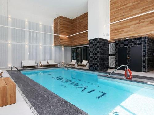 Piscine - 1308-1180 Rue De Bleury, Montréal (Ville-Marie), QC -  Photo Showing Other Room With In Ground Pool