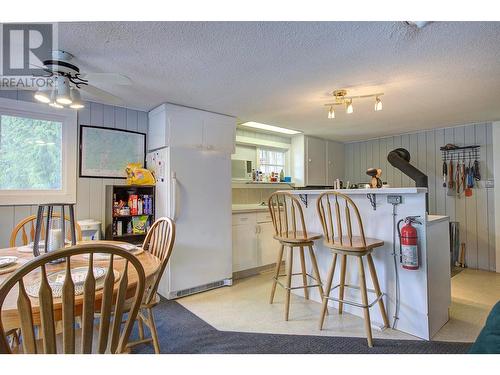 3602 Mabel Lake Road Unit# 5, Lumby, BC - Indoor Photo Showing Dining Room