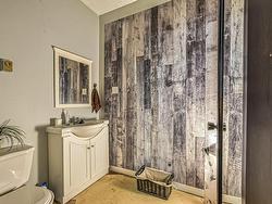 Powder room - 