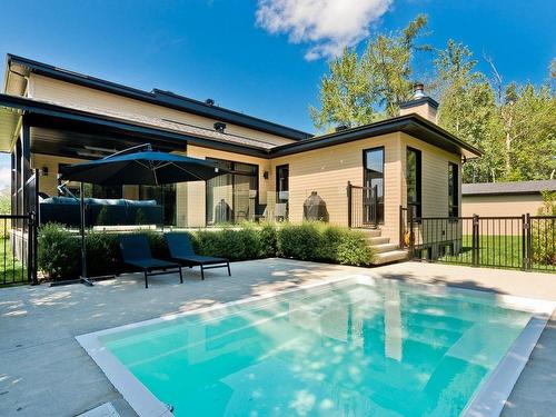 Exterior - 1034 Rue Alexandre-Dumas, Sherbrooke (Les Nations), QC - Outdoor With In Ground Pool