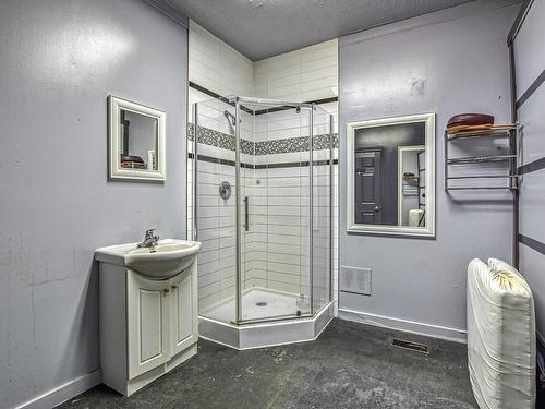 Room - 211Z  - 215Z Rue Principale E., Sainte-Agathe-Des-Monts, QC - Indoor Photo Showing Bathroom