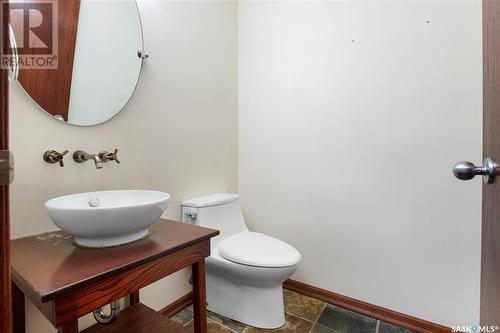 8018 Sherwood Place, Regina, SK - Indoor Photo Showing Bathroom