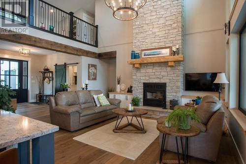 2993 Happy Valley Road, Rossland, BC - Indoor Photo Showing Living Room With Fireplace