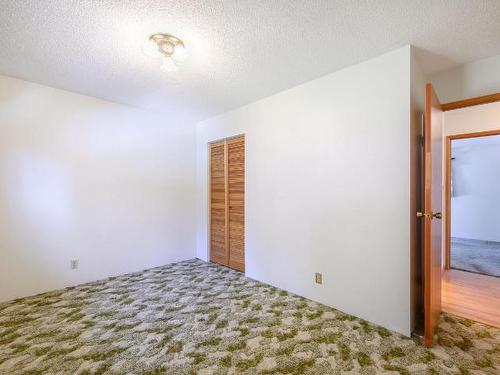 963E Yellowhead Highway, Clearwater, BC - Indoor Photo Showing Bedroom