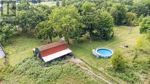 5801 Bossert Road, Niagara Falls, ON - Outdoor With Above Ground Pool