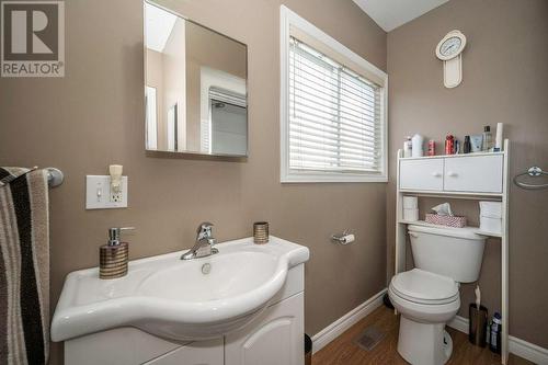25 Church Street, Moose Creek, ON - Indoor Photo Showing Bathroom