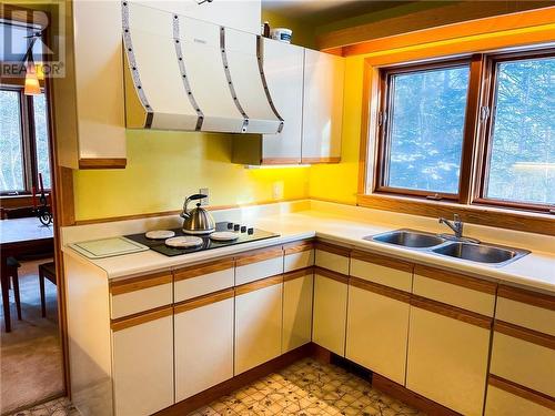 10 Dominican Drive, Sackville, NB - Indoor Photo Showing Kitchen With Double Sink