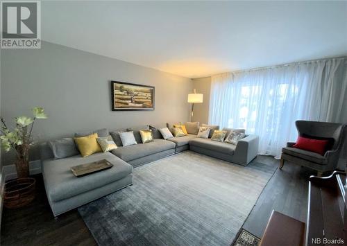 110 Bossé Avenue, Edmundston, NB - Indoor Photo Showing Living Room