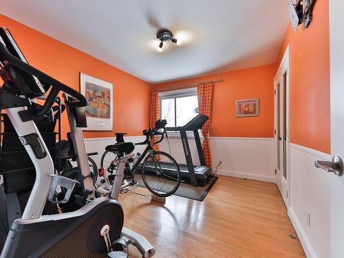 Bedroom - 2200 Rue Gardenvale, Saint-Bruno-De-Montarville, QC - Indoor Photo Showing Gym Room