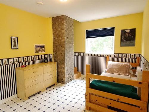 2639 Cherrier Rd, Quadra Island, BC - Indoor Photo Showing Bedroom