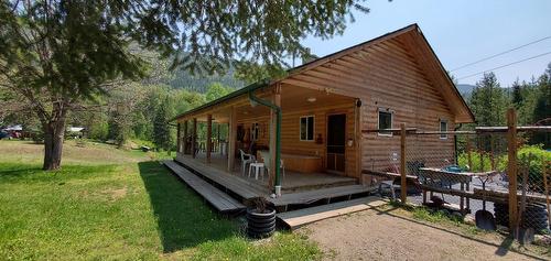 18950 North Fork Rd, Grand Forks, BC - Outdoor With Deck Patio Veranda
