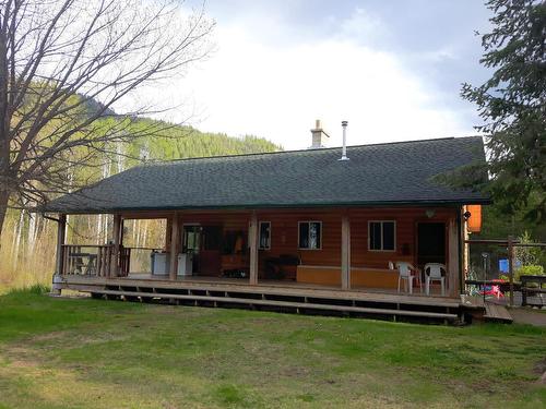 18950 North Fork Rd, Grand Forks, BC - Outdoor With Deck Patio Veranda