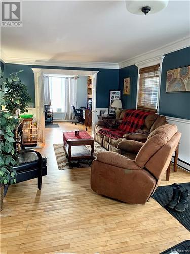 310 Goderich, Dalhousie, NB - Indoor Photo Showing Living Room