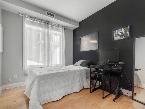 Chambre Ã Â coucher - 2340 Rue Des Francs-Bourgeois, Boisbriand, QC - Indoor Photo Showing Bedroom