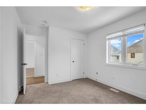 30-1820 Canvas Way, London, ON - Indoor Photo Showing Other Room