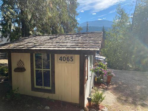 4065 Highway 3A, Nelson, BC - Outdoor