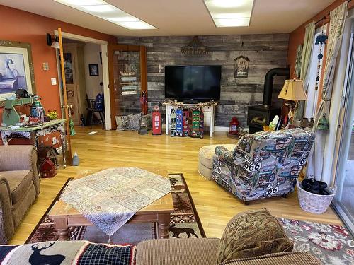 4065 Highway 3A, Nelson, BC - Indoor Photo Showing Other Room
