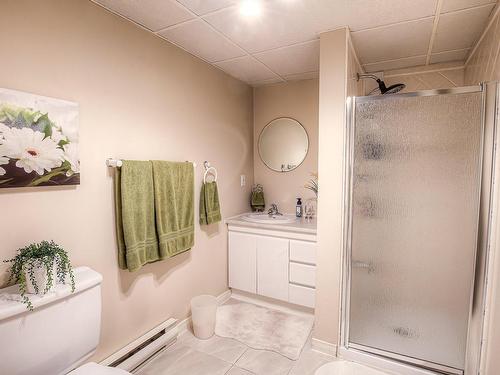Salle de bains - 128 Av. De Georgia Crescent, Pointe-Claire, QC - Indoor Photo Showing Bathroom