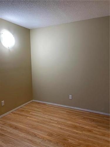 6 1103 3Rd Street S, Swan River, MB - Indoor Photo Showing Other Room