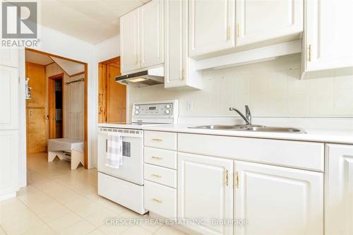 91 Jack'S Lake Road, Parry Sound Remote Area, ON - Indoor Photo Showing Kitchen With Double Sink