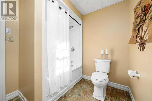 3061 County Road 7, Prince Edward County, ON - Indoor Photo Showing Bathroom
