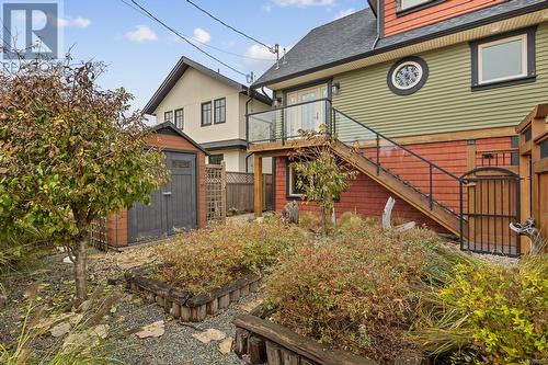 1940 19Th Ave, Campbell River, BC - Outdoor