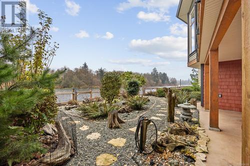 1940 19Th Ave, Campbell River, BC - Outdoor