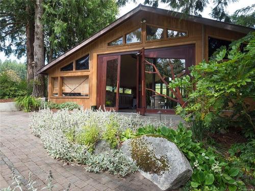 840 Cherry Point Rd, Cobble Hill, BC 