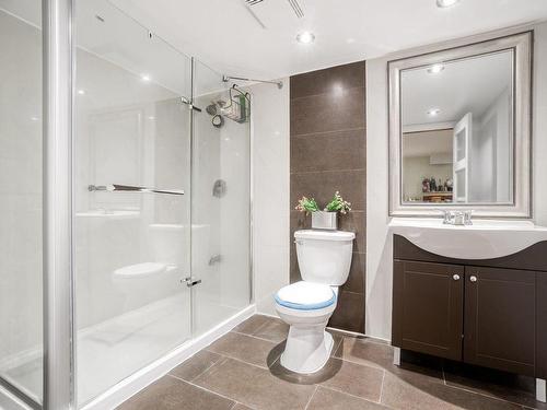 Bathroom - 985 Crois. Raphael, Brossard, QC - Indoor Photo Showing Bathroom
