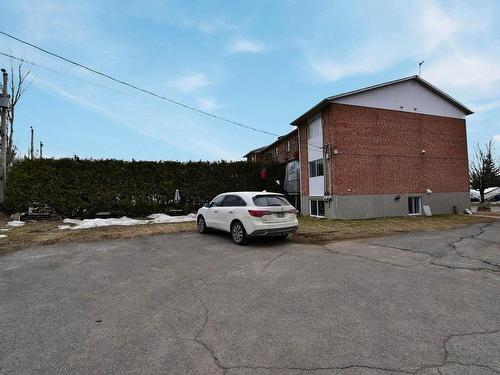 Stationnement - 1232  - 1236 Rue Blériot, Laval (Chomedey), QC - Outdoor