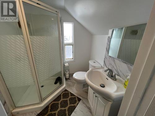 1113 121 Avenue, Dawson Creek, BC - Indoor Photo Showing Bathroom