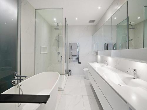 Salle de bains attenante Ã  la CCP - 503-1300 Rue Les Érables, Laval (Laval-Sur-Le-Lac), QC - Indoor Photo Showing Bathroom