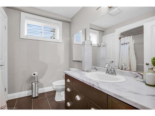 3469 Settlement Trail, London, ON - Indoor Photo Showing Bathroom