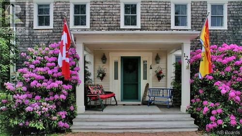 128 Queen Street, Saint Andrews, NB - Outdoor With Deck Patio Veranda With Facade