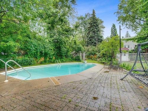 Pool - 5026 Av. Iona, Montréal (Côte-Des-Neiges/Notre-Dame-De-Grâce), QC - Outdoor With In Ground Pool With Backyard