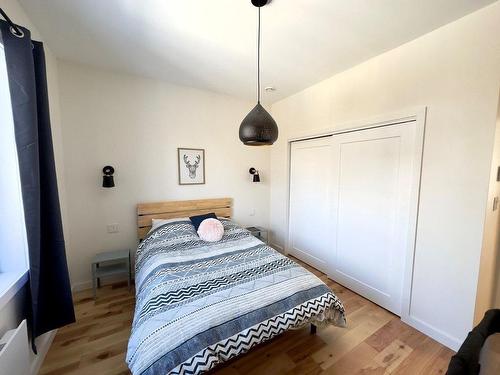 Bedroom - 580 Ch. Des Glissades, Mont-Tremblant, QC - Indoor Photo Showing Bedroom