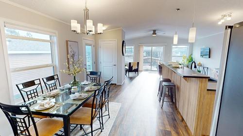523 Pagurut Avenue, Cranbrook, BC - Indoor Photo Showing Dining Room